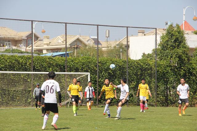 米切尔28分班凯罗空砍39分 骑士险胜魔术3-2